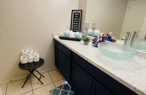 Greater Fondren Southwest Condo | Entire Large Urban Oasis w/additional Sleeping Area