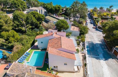 Dehesa de Campoamor Villa | Entire Large Villa next to Award-winning beach