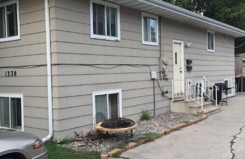 Fargo Apartment | Entire lower level just off Interstate, free breakfast, 1,100 Sq Ft