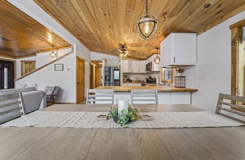 Lake Luzerne House | Entire Main House w/Hot Tub | Separate from Basement Apt | No Shared Spaces