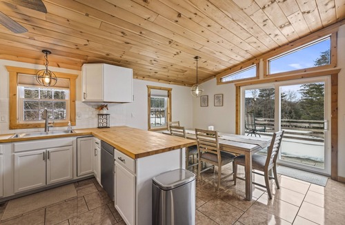 Lake Luzerne House | Entire Main House w/Hot Tub | Separate from Basement Apt | No Shared Spaces