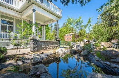Spokane Apartment | Entire Main level of Beautiful Historic Home