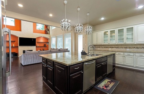 Clodine House | Entire Mansion Richmond