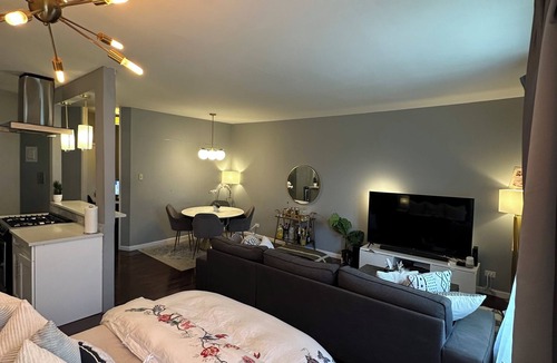 Central Park North Apartment | Entire Modern Apartment in Manhattan