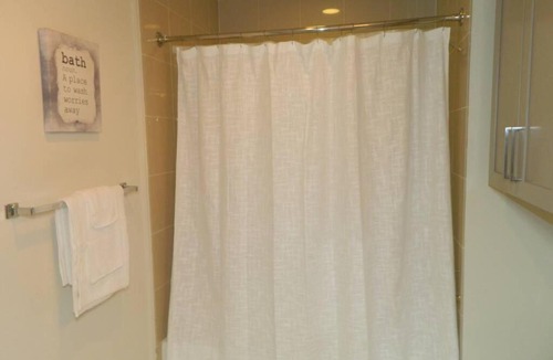 Downtown Houston Apartment | Entire Modern Downtown Apartment Ideal For Long-Term Stays