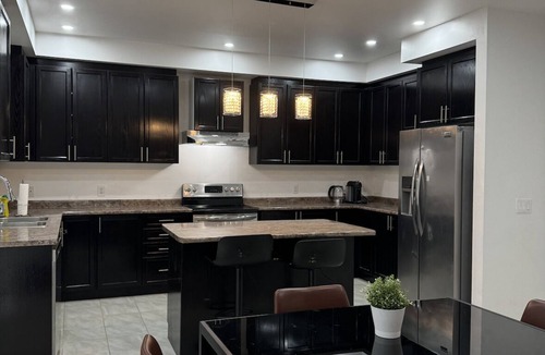 Oshawa House | Entire Modern Home in Oshawa