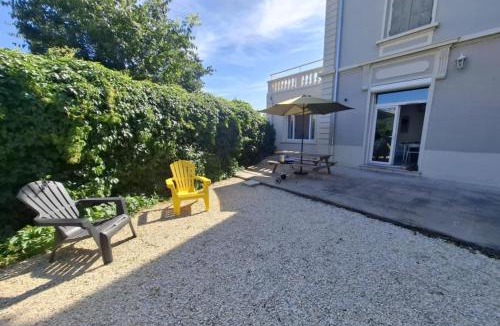 Le Teil Apartment | Entire place, Villa Roger apartment, Le Teil