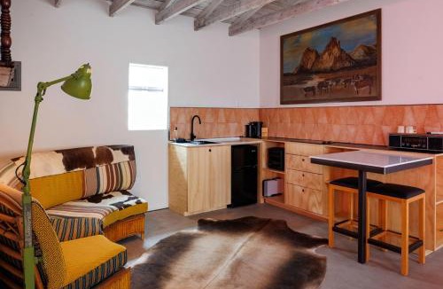 Marfa Hotel | Entire Private Boutique Motel w Courtyard and Sauna