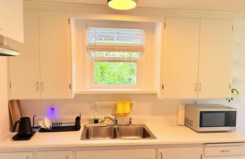 El Cerrito Apartment | Entire Private Guest Suit/UC Berkeley/SF