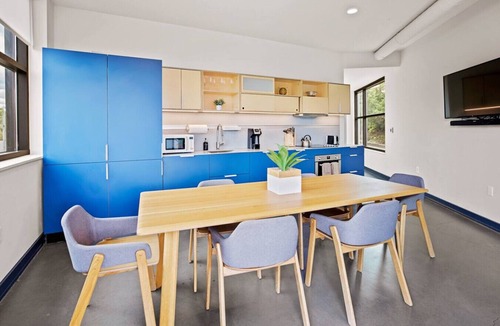 Chestnut Hill Bed & Breakfast | Entire Private Wing - Rooftop and Gym