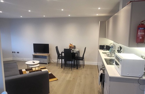 Reigate Apartment | Entire Reigate Apartment hosted by Pius