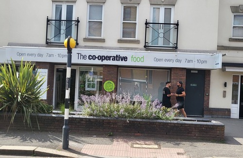 Reigate Apartment | Entire Reigate Apartment hosted by Pius