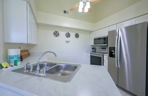 Florida Center North Condo | Entire Renovated Condo/10% OFF on Monthly Rent