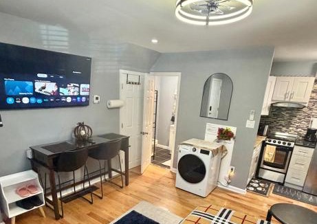Queen Village Apartment | Entire rental studio unit in Queen Village Philly