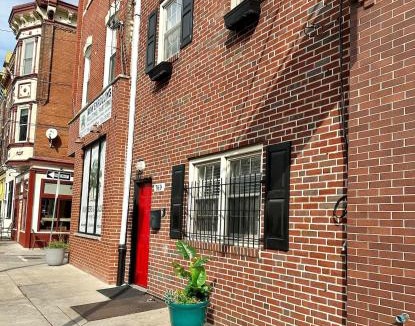 Queen Village Apartment | Entire rental studio unit in Queen Village Philly