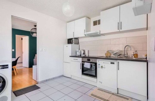 Alfortville Apartment | Entire rental unit in Alfortville, France