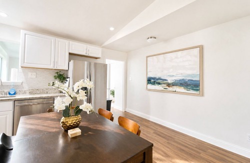 Rowlett House | Entire Spacious and beautiful 5 Bedroom House