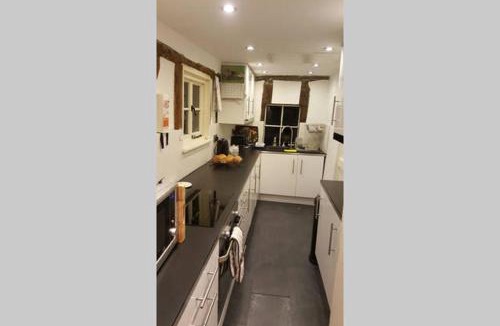 Melbourn House | Entire Thatched Cottage