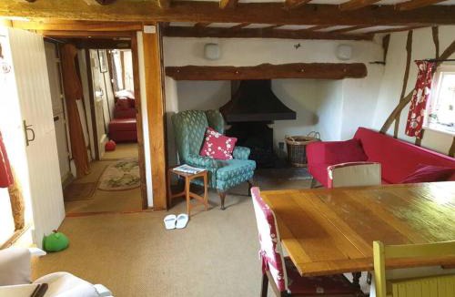 Melbourn House | Entire Thatched Cottage
