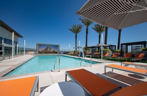 North San Jose Apartment | Entire Unit w/Pool + Cabanas