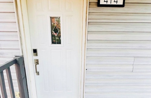 Sherbrooke Apartment | Entire unit with private Entrance in Sherbrooke