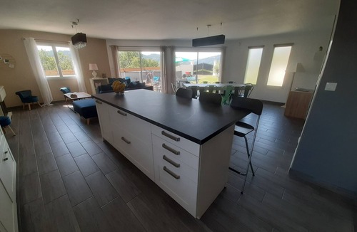 Vals-les-Bains House | Entire villa with pool