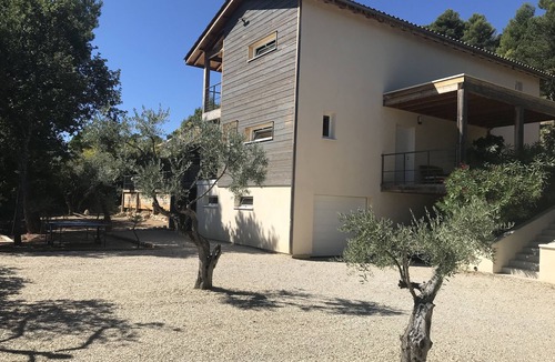 Villeneuve Villa | Entire villa with panoramic views in a privileged setting in the heart of the Luberon