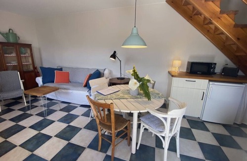 Bareyo Villa | Entorno Rural Casita El Trisquel 18002