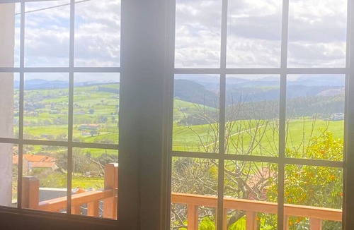 Bareyo Villa | Entorno Rural Casita El Trisquel 18002