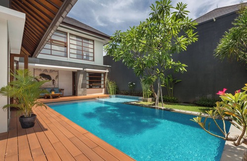 Sunset Road Villa | Entrada Villa by Nagisa Bali