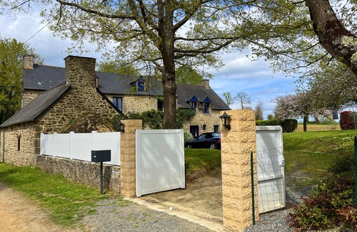 Bonnemain House | Entre Cancale et Saint-malo, au Calme, Loin du Brouhaha de L'été :)