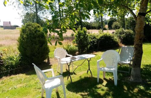 Le Cercueil House | Entre forêts et prairies