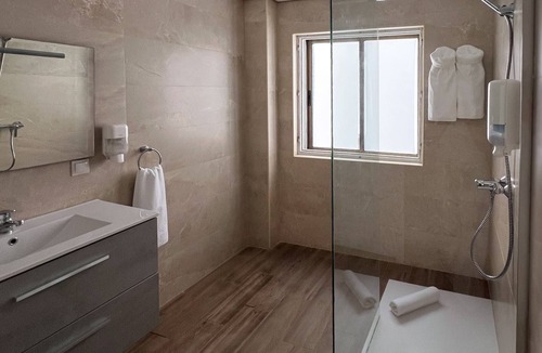 Aranda de Duero Hotel | ENTRE PUERTAS