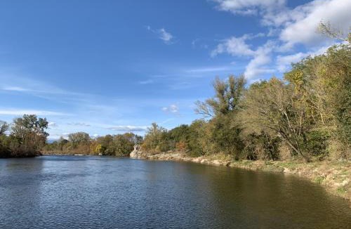 Vallon-Pont-d'Arc Apartment | ENTRE RIVIERE ET FORET
