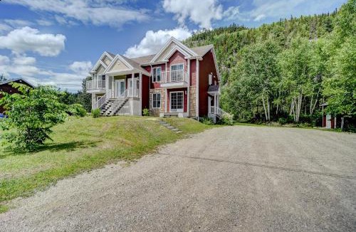 L'Anse-Saint-Jean Apartment | Entre roc et montagne