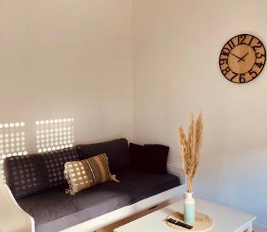 Pleine-Fougeres Apartment | Entre Terre et Baie du Mont-Saint-Michel
