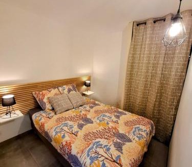 Poussan Apartment | Entre Terre et Mer, logement cosy