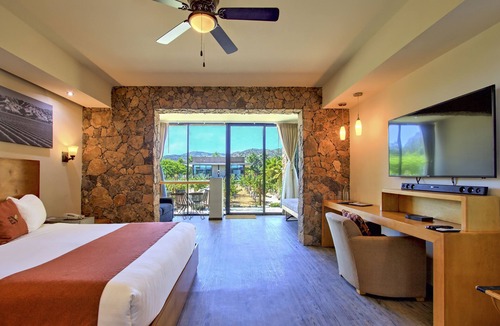 Valle de Guadalupe Hotel | Entre Viñedos