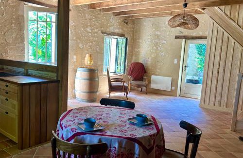 Montcaret House | Entre-vignes-et-bastides