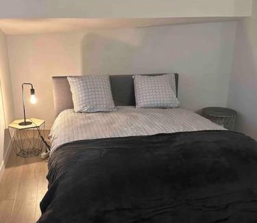 Mireval Apartment | Entre Vignes et Mer, avec Wifi, Clim et Netflix
