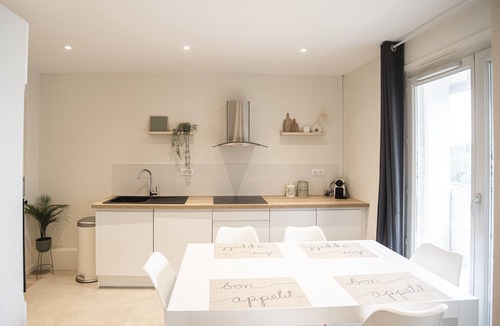 Saint-Rambert Apartment | Envie Lyonnaise Location ★ 14 persons ★ Terrace