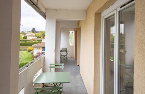 Saint-Rambert Apartment | Envie Lyonnaise Location ★ 14 persons ★ Terrace