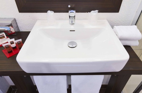 Tinqueux Hotel | Enzo Hotels Reims Tinqueux By Kyriad Direct