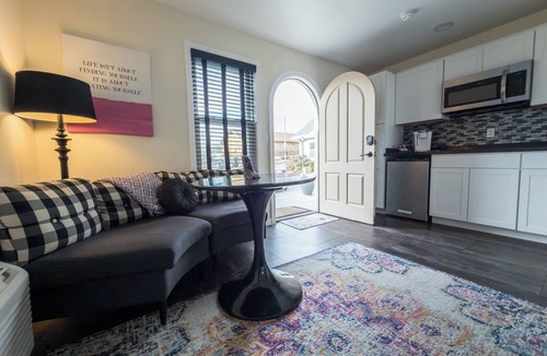 Custer Hotel | EO Bungalows – Adults Only