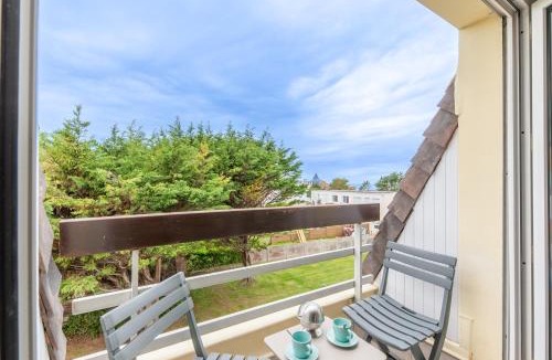 Saint-Regnobert-de-la-Cote-de-Nacre Apartment | Eole - Vue mer, à 200 m de la plage