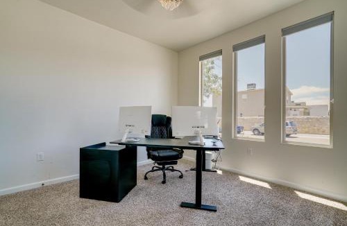 Chamberino House | EP Oasis w/Pool & Spa, Near I-10 & Hospitals