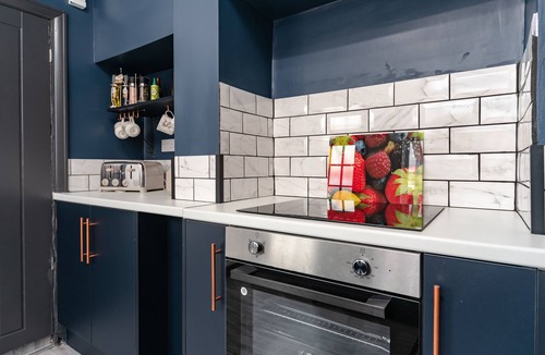 Hull House | Ephphatha 4 Beds Central A63 3 Bedrms Free Wifi