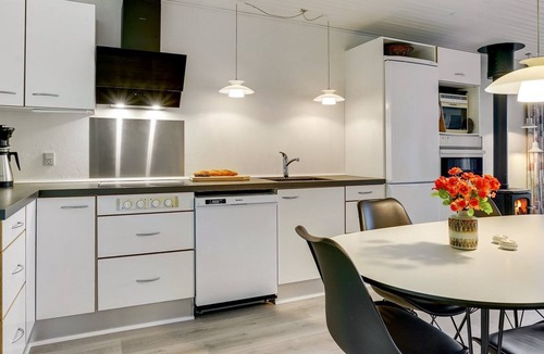 Ronbjerg House | "Ephra" - 250m to the fjord by Interhome