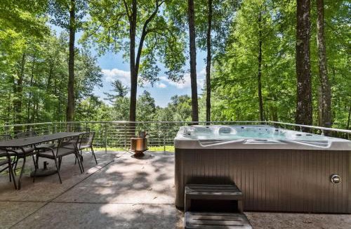 Town of Marbletown House | Epic architectural masterpiece views & hot tub