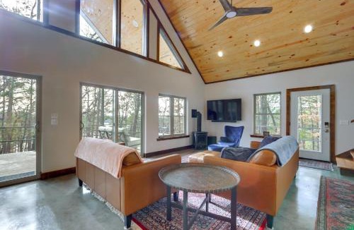 Eureka Springs House | Epic Lake Views! 'The Ridge' Eureka Springs Home